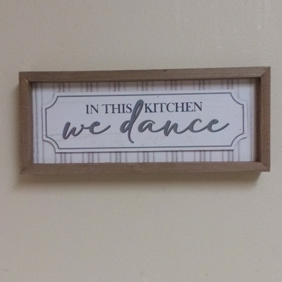 IN THIS KITCHEN WE DANCE WOODEN SIGN NEW!! - Picture 1 of 6